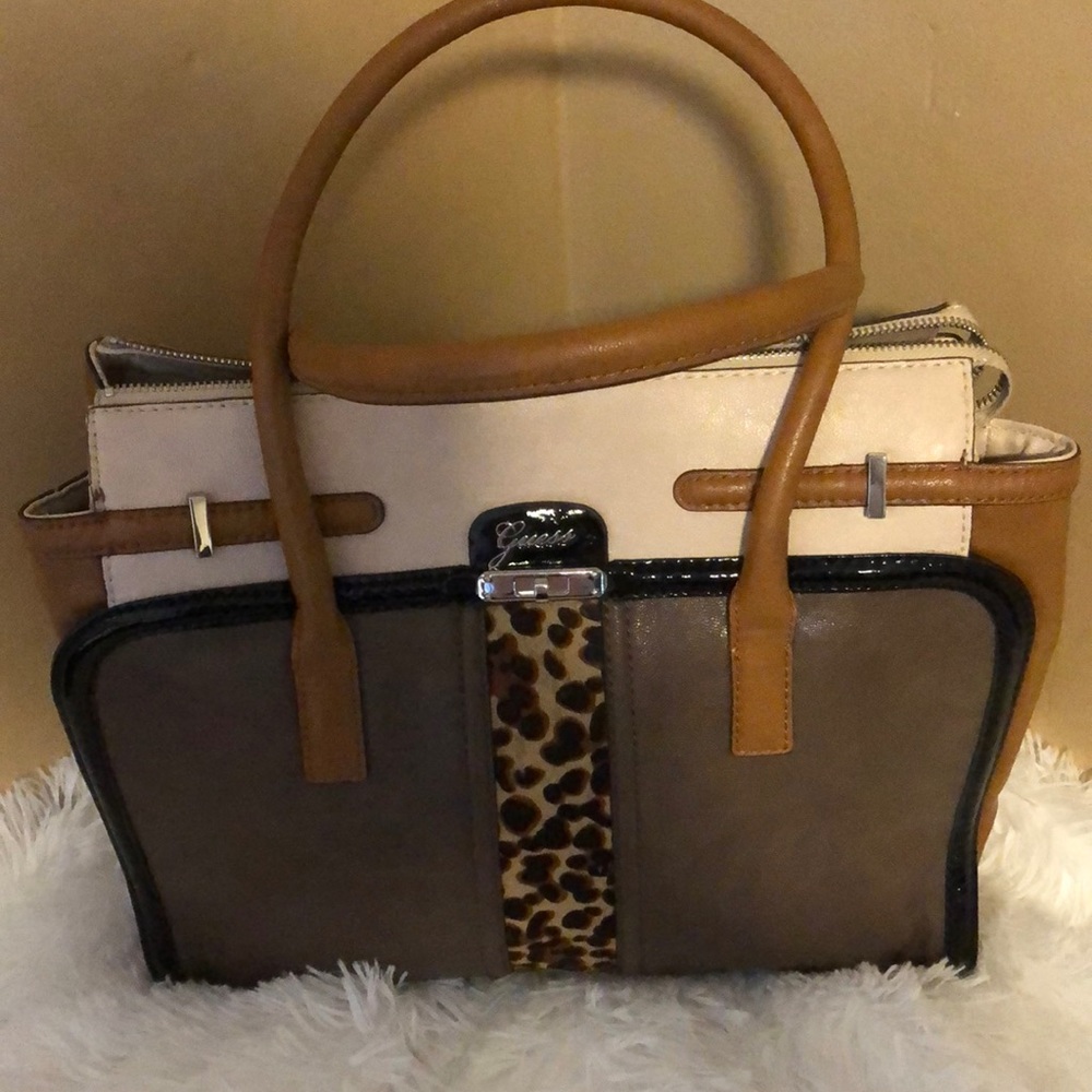 🌹SOLD🌹GUESS Purse
